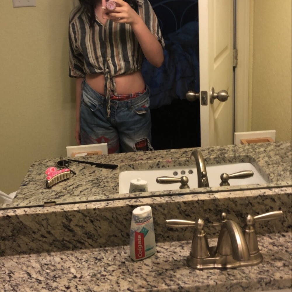 linen vertical striped cropped shirt